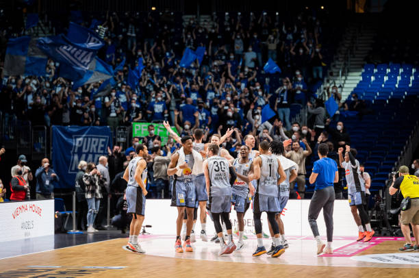 历过艰辛的 历过艰辛的